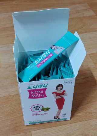 정찬우 꽐라만시 [띵보몰]건강환 습관 노니마니 스틱 1Box — 5점을 준 리뷰어가 2019년 5월 올린 사용 사진