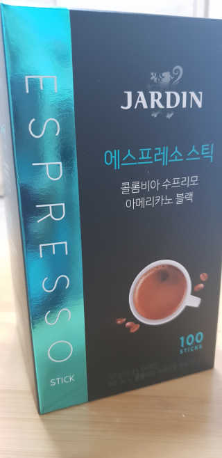 (주)쟈뎅 쟈뎅 에스프레소 스틱 아메리카노 블랙 — 5점을 준 리뷰어가 2018년 10월 올린 사용 사진