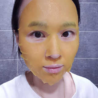 GoodDay Skincare GoodDay 강황 마스크 — 5점을 준 리뷰어가 2019년 6월 올린 사용 사진
