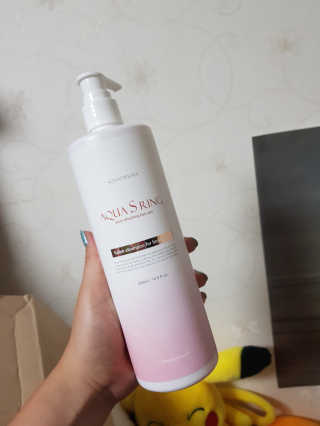 아쿠아큐링 아쿠아S링 퓨어리프레싱 헤어케어 500ml — 5점을 준 리뷰어가 2018년 8월 올린 사용 사진