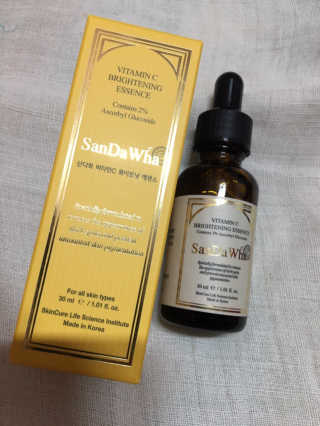[스킨큐어] 산다화 비타민C 화이트닝 에센스 30ml — 4.5점을 준 리뷰어가 2019년 7월 올린 사용 사진