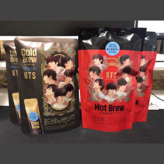 한국야쿠르트 콜드브루, 핫브루 액상스틱 BTS 일러스트 — 4.67점을 준 리뷰어가 2018년 11월 올린 사용 사진