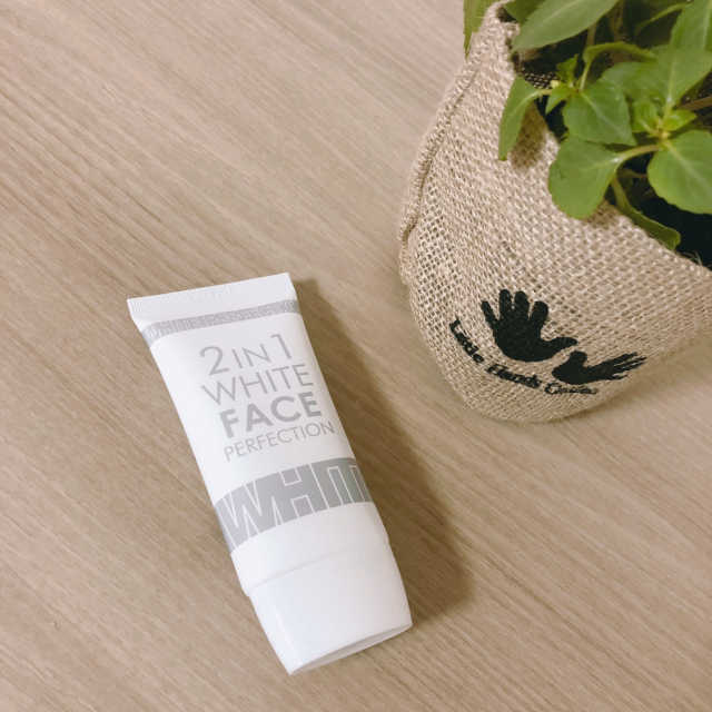 스킨바리스타 2in1 화이트 페이스 퍼펙션 50ml 리뷰 사진