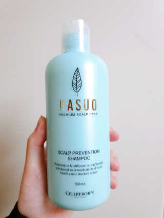 셀리본 하수오 내츄럴 프리벤션 탈모관리 샴푸 300ml — 4.5점을 준 리뷰어가 2019년 11월 올린 사용 사진