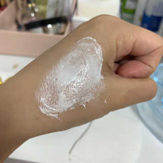 파시스 올인원 진주 화이트닝 크림 100ml — 2.5점을 준 리뷰어가 2019년 3월 올린 사용 사진