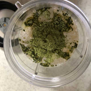 초능력 국내산 레몬밤 분말 — 3점을 준 리뷰어가 2019년 8월 올린 사용 사진