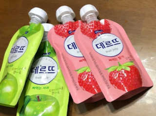 데르뜨 떠먹는 과일 3종, 짜먹는 과일 2종 총 10개 체험 — 5점을 준 리뷰어가 2020년 3월 올린 사용 사진