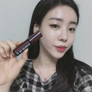터치인솔 고 익스트림 하이 데피니션 립 락커 — 4.33점을 준 리뷰어가 2018년 8월 올린 사용 사진