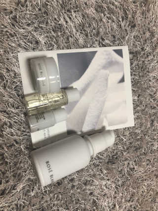 ROSE BLANCHE 로제블랑쉐 인텐시브 수딩 세럼 — 4.5점을 준 리뷰어가 2019년 7월 올린 사용 사진