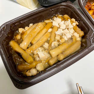랭킹닭컴 러브잇 닭가슴살 통밀곤약떡볶이 혼합맛 5팩 — 5점을 준 리뷰어가 2019년 12월 올린 사용 사진
