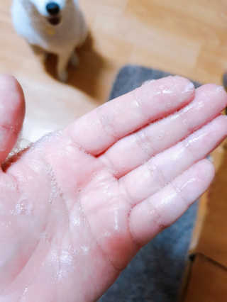 (주)에네스티 믹스베리 단백질 폭탄 샴푸 1000g — 4점을 준 리뷰어가 2019년 9월 올린 사용 사진