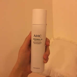 AHC 에이 에이치 씨 미니멀 10 워터리 에센스 — 5점을 준 리뷰어가 2018년 12월 올린 사용 사진