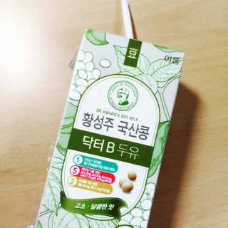 이롬 황성주 국산콩 닥터두유 3종 — 4.67점을 준 리뷰어가 2018년 5월 올린 사용 사진