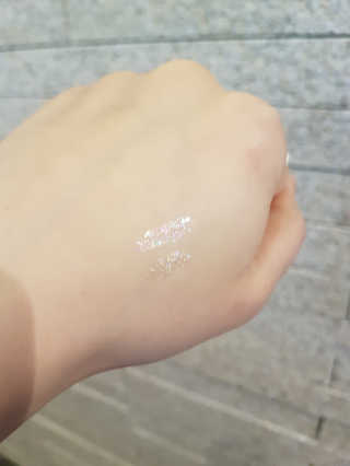 [블랙루즈] 펄블리 아이 글리터 2종 — 4점을 준 리뷰어가 2019년 1월 올린 사용 사진