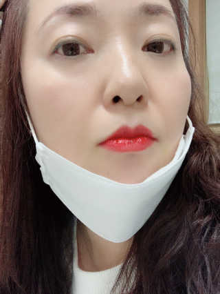 릴리바이레드 쥬시라이어 워터틴트 02 체리 크러쉬인 척 — 4점을 준 리뷰어가 2020년 3월 올린 사용 사진