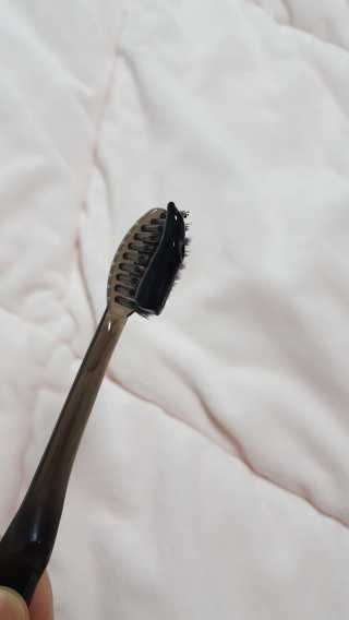 the naked object 디블랙팩치약 디블랙칫솔 세트 — 5점을 준 리뷰어가 2019년 1월 올린 사용 사진