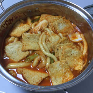 잠실맛집,홍코너떡볶이가우리집에[옛날맛,짜장맛옵션] — 5점을 준 리뷰어가 2019년 12월 올린 사용 사진