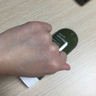 땡큐파머 백 투 아이슬란드 필링 크림 — 2.67점을 준 리뷰어가 2018년 4월 올린 사용 사진