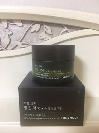 토니모리 프롬 강화 맑은 약쑥 두 겹 진정 크림 — 5점을 준 리뷰어가 2019년 9월 올린 사용 사진