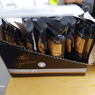 (주)쟈뎅 쟈뎅 시그니처 블랙, 헤이즐넛 230ml — 4.67점을 준 리뷰어가 2018년 6월 올린 사용 사진