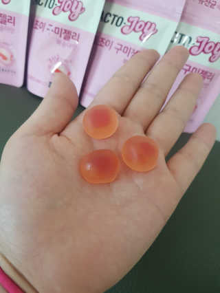 락토조이 구미젤리 복숭아맛 — 5점을 준 리뷰어가 2019년 6월 올린 사용 사진