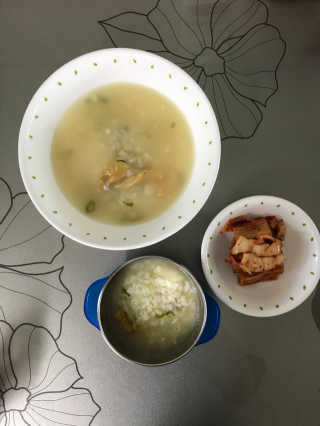 [풀무원] 사골곰탕국밥 황태해장국밥 — 5점을 준 리뷰어가 2018년 6월 올린 사용 사진