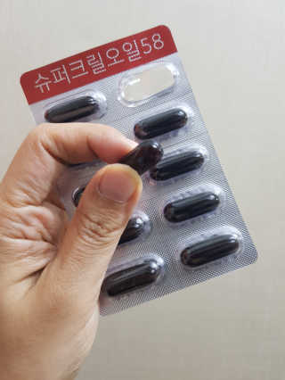 메이준뉴트리 슈퍼 크릴 오일58 1000mg x 30캡슐 — 5점을 준 리뷰어가 2020년 2월 올린 사용 사진