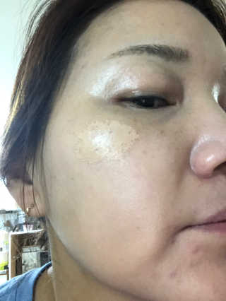 쏘내추럴 밀착 착붙 픽스쿠션 — 5점을 준 리뷰어가 2019년 8월 올린 사용 사진