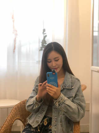 하이키키 마블 피규어 컬러젤리 케이스 — 5점을 준 리뷰어가 2019년 5월 올린 사용 사진