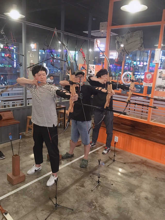 [리얼양궁카페 상무점]  양궁체험2인+아메리카노2 리뷰 사진