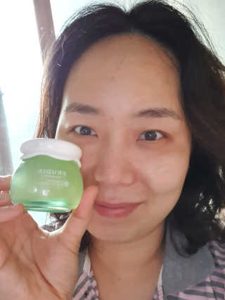 [후르디아] 모공케어 겉보속촉 여름 수분크림 — 3점을 준 리뷰어가 2019년 7월 올린 사용 사진