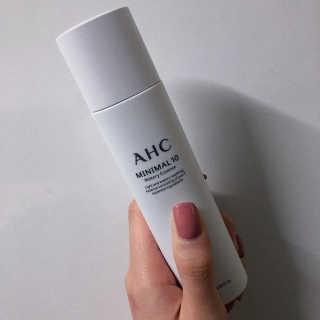 AHC 에이 에이치 씨 미니멀 10 워터리 에센스 — 5점을 준 리뷰어가 2018년 12월 올린 사용 사진
