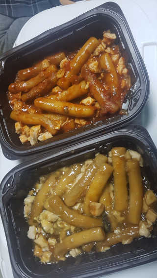 랭킹닭컴 러브잇 닭가슴살 통밀곤약떡볶이 혼합맛 5팩 — 5점을 준 리뷰어가 2019년 12월 올린 사용 사진