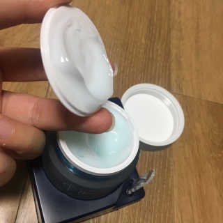포렌코즈 아쿠아 커넥션 크림 — 4점을 준 리뷰어가 2017년 8월 올린 사용 사진