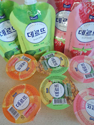 데르뜨 떠먹는 과일 3종, 짜먹는 과일 2종 총 10개 체험 — 5점을 준 리뷰어가 2020년 3월 올린 사용 사진