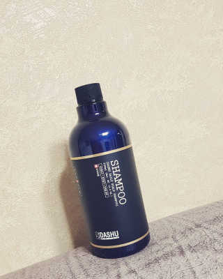 다슈코리아 다슈 데일리 한방 두피 골드 샴푸 500ml — 4.33점을 준 리뷰어가 2017년 6월 올린 사용 사진