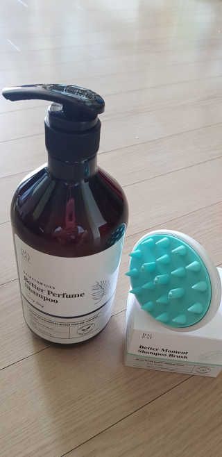 달리프 베러 퍼퓸 샴푸 1000ml 레이니데이 or 일랑로즈 — 4점을 준 리뷰어가 2018년 9월 올린 사용 사진