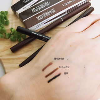 우드버리 1.5mm 스키니 젤 아이라이너 — 5점을 준 리뷰어가 2019년 5월 올린 사용 사진