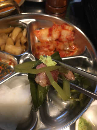 [돼지삼촌]특수부위 한판or이베리코 커플세트 중 택 1 — 5점을 준 리뷰어가 2019년 2월 올린 사용 사진