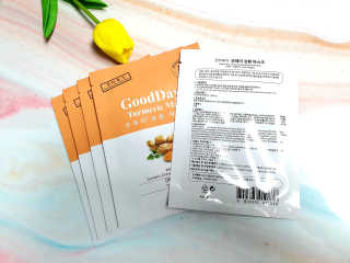 GoodDay Skincare GoodDay 강황 마스크 — 5점을 준 리뷰어가 2020년 1월 올린 사용 사진