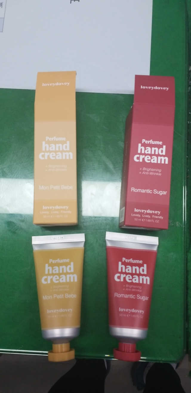 러비더비 퍼퓸 핸드크림 리뷰 사진