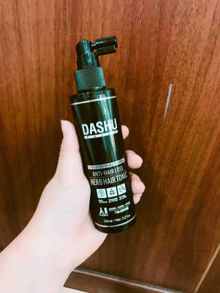 다슈코리아 다슈 안티 헤어로스 허브 헤어토닉 — 4.33점을 준 리뷰어가 2017년 11월 올린 사용 사진