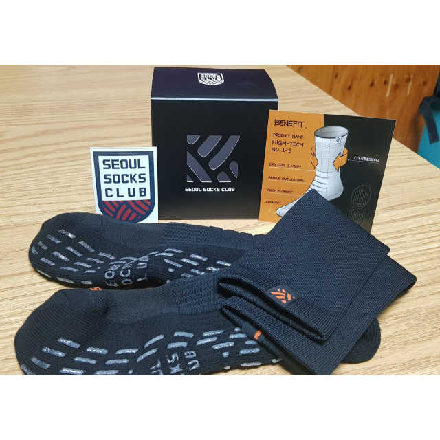 HIGH-TECH SOCKS 리뷰 사진