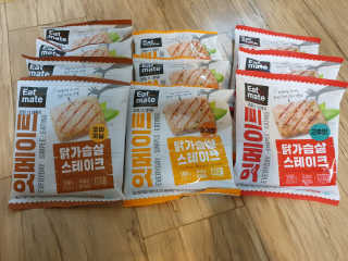 랭킹닭컴 잇메이트 닭가슴살 스테이크 혼합 1kg — 5점을 준 리뷰어가 2019년 12월 올린 사용 사진