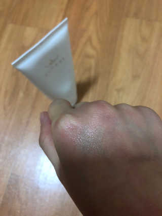 오르힐 울트라레이어 크림 — 3점을 준 리뷰어가 2020년 3월 올린 사용 사진