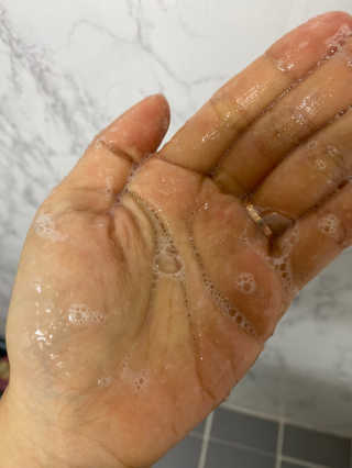 (주)에네스티 믹스베리 단백질 폭탄 샴푸 1000g — 4.5점을 준 리뷰어가 2019년 11월 올린 사용 사진