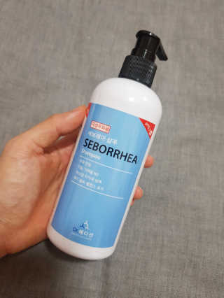 Dr.메디션 지긋지긋한 두피가려움, 지루성두피 세보레아샴푸 — 5점을 준 리뷰어가 2019년 6월 올린 사용 사진