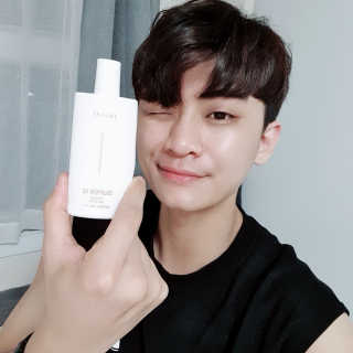 쥴라이Jullai 슈퍼 12 바운스 선 플루이드 SPF50+ PA++++ — 5점을 준 리뷰어가 2019년 7월 올린 사용 사진