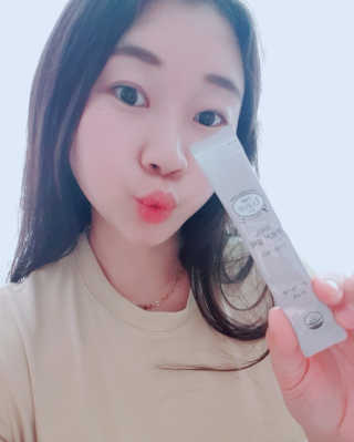 [하우투잇] 뤼에르 쿠르브 블랙 10ml x 30포 총 300ml — 5점을 준 리뷰어가 2020년 3월 올린 사용 사진