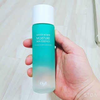오지아이 워터 밤 모이스처 스킨 에센스 180ml — 5점을 준 리뷰어가 2020년 1월 올린 사용 사진